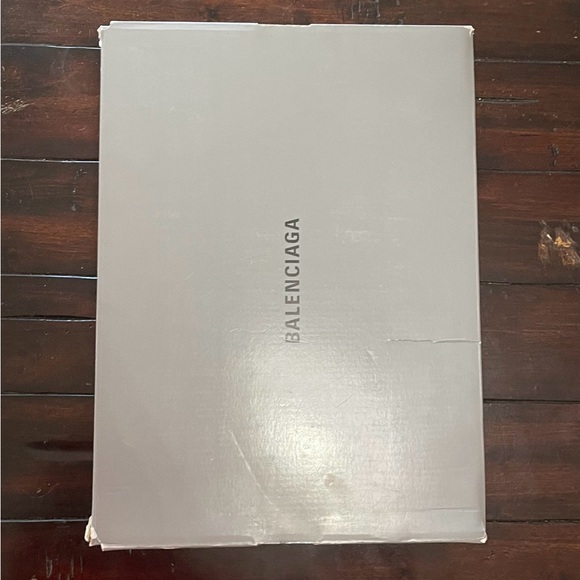 Balenciaga triple S - Picture 4 of 7